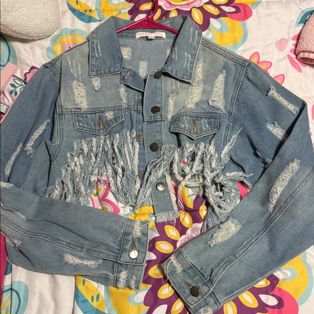 Ripped Holes Denim Distressed cropped Long Sleeves Jacket - size small